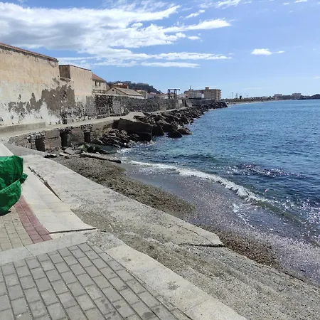 Casa En Salobrena, La Caleta, A 200m De La Playa Con Garaje Privado