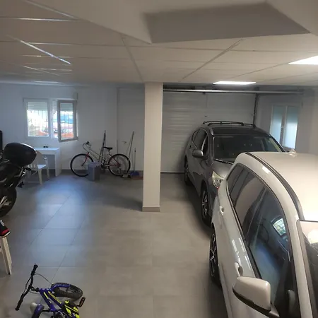 Casa En Salobrena, La Caleta, A 200m De La Playa Con Garaje Privado * Salobrena