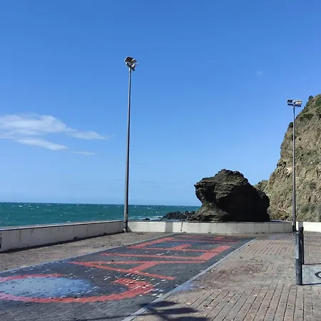 Casa En Salobrena, La Caleta, A 200m De La Playa Con Garaje Privado Holiday home